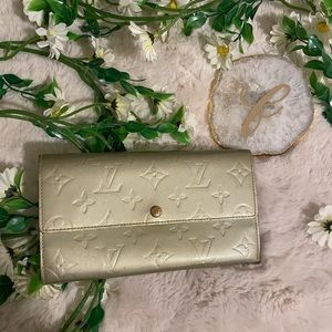 💯 authentic vintage LV wallet